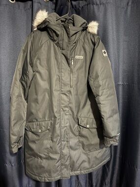 Columbia Black Hooded Parka with Faux Fur Trim